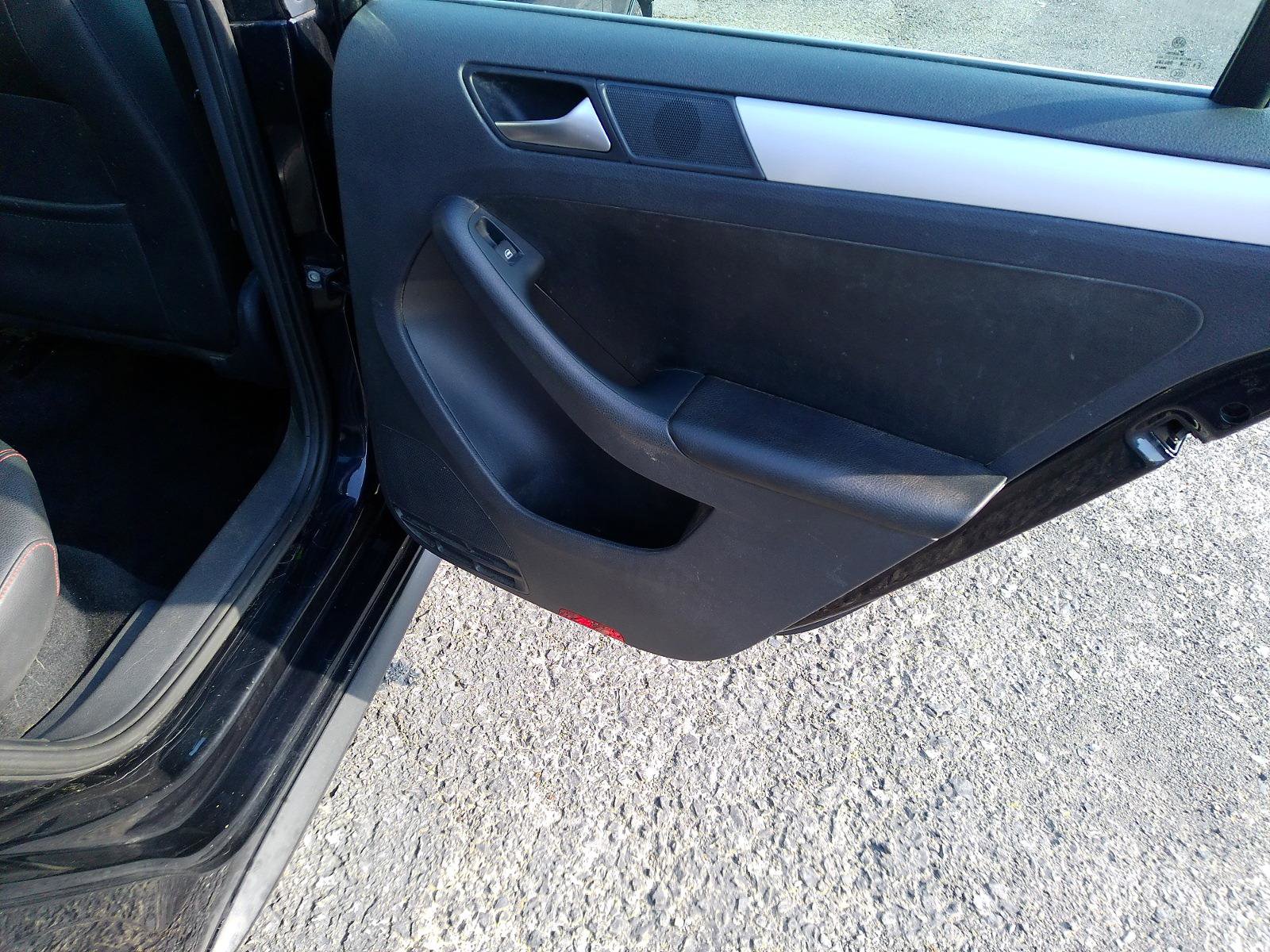 Used 2013 Volkswagen Jetta GLI Autobahn FWD image 41