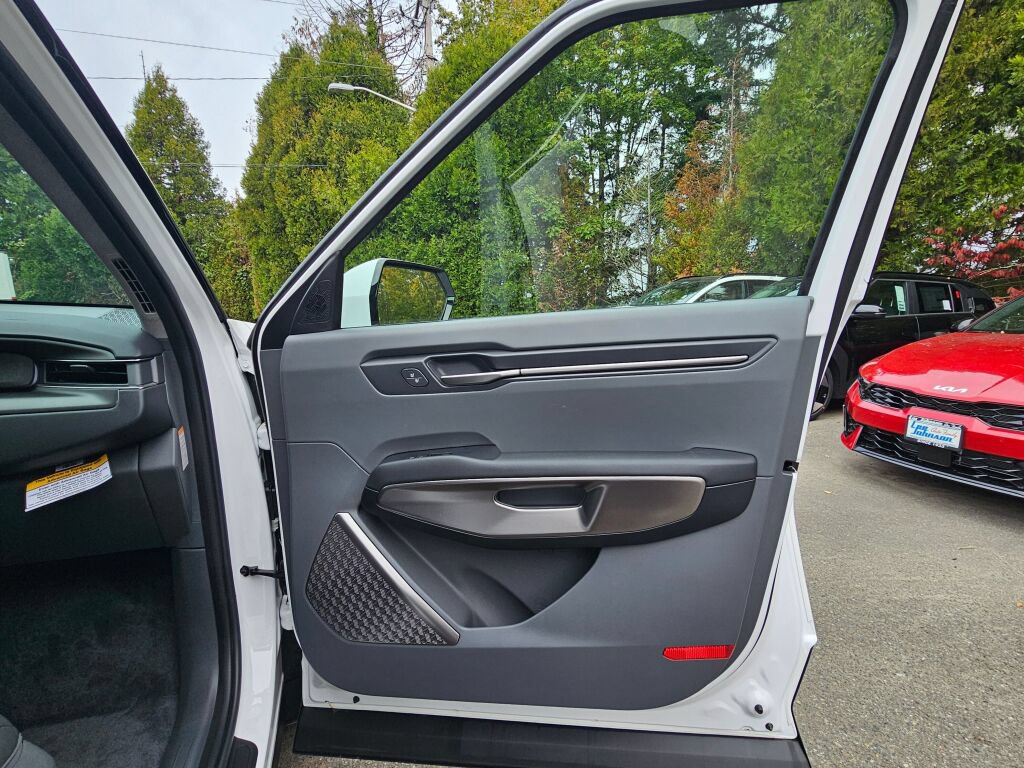 New 2026 Kia EV9 Wind AWD/4WD image 30