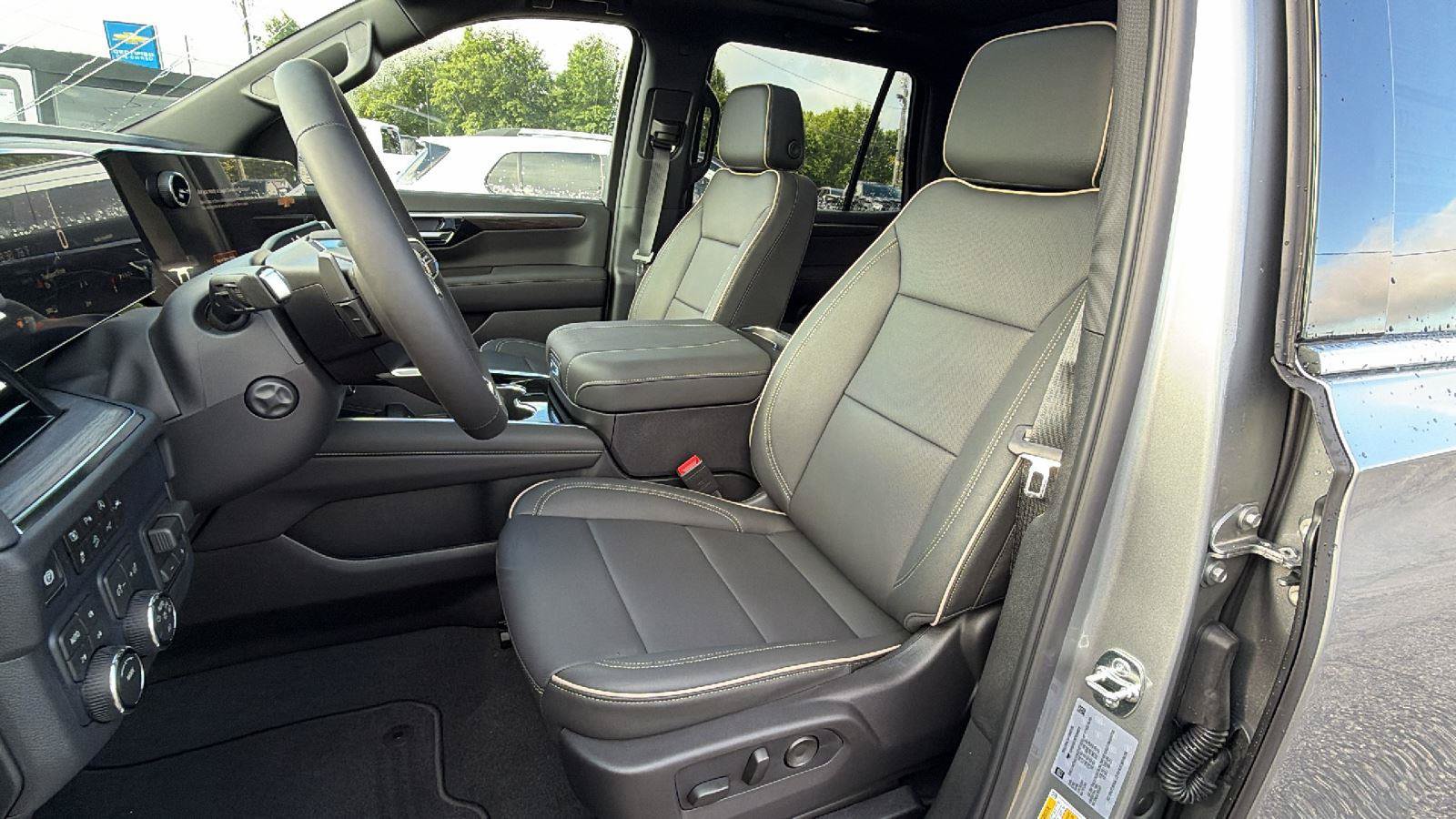 New 2026 Chevrolet Tahoe Premier AWD/4WD image 4