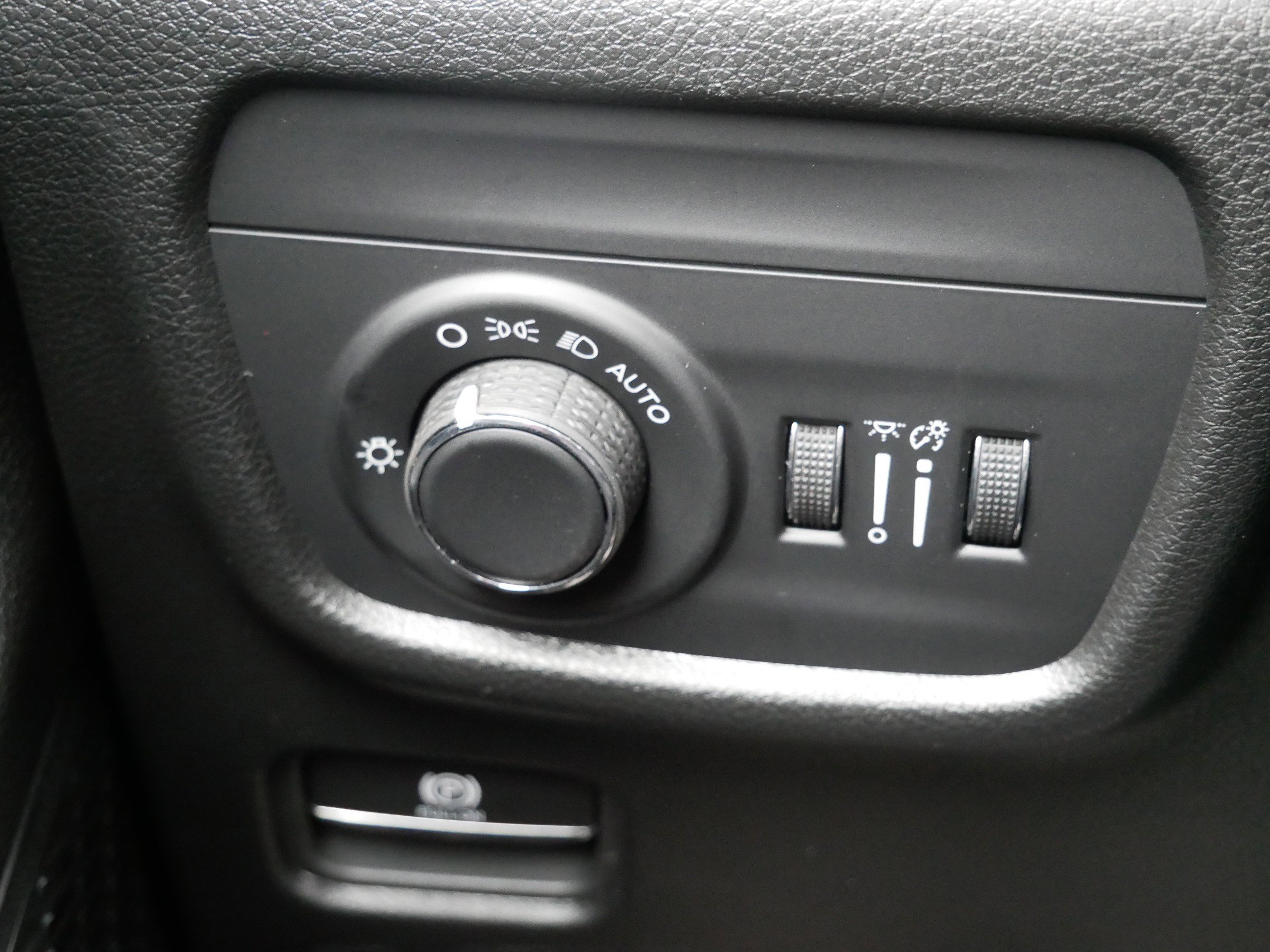 New 2026 Jeep Grand Cherokee L 4WD image 18