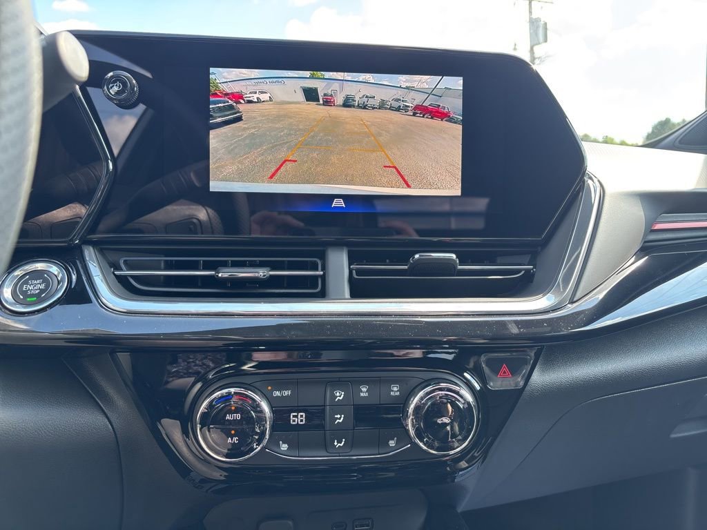 New 2025 Chevrolet Trax RS w/ Sunroof Package image 15