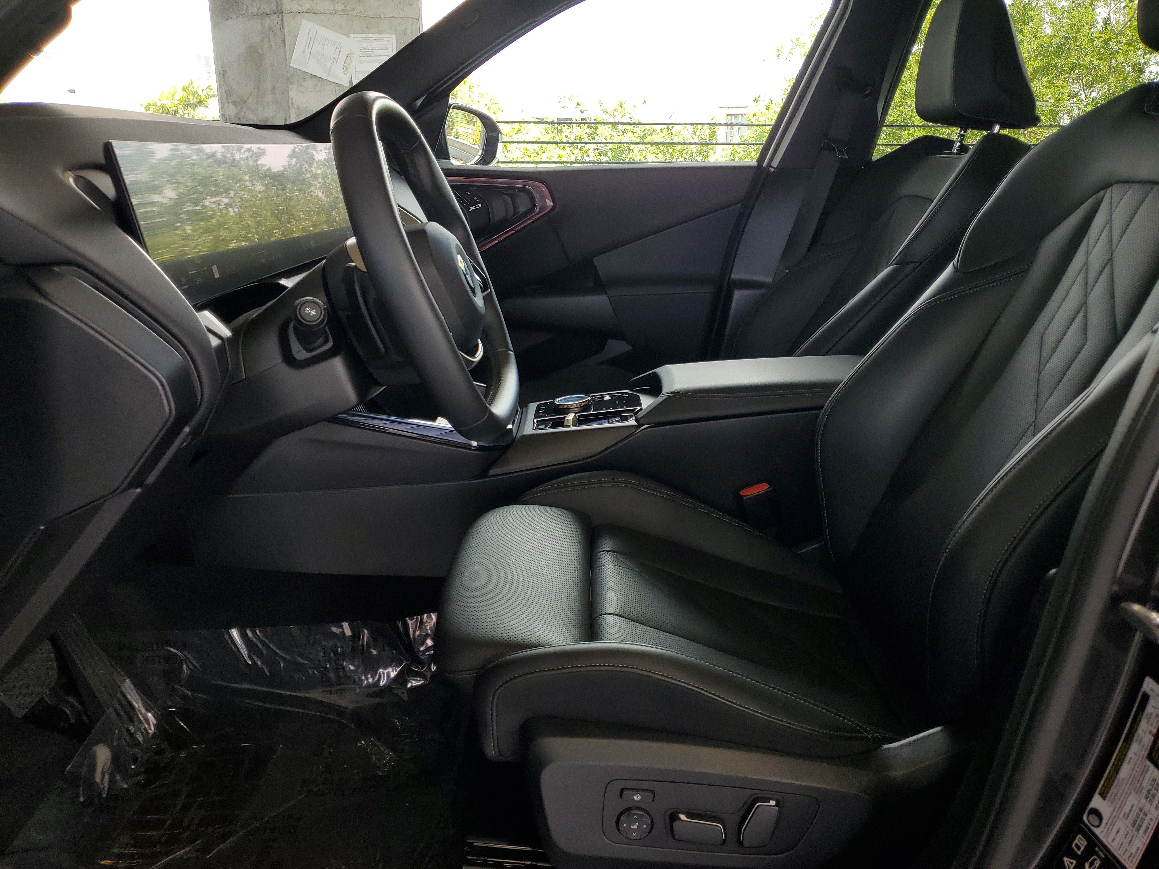 Used 2025 BMW X3 xDrive30i AWD/4WD image 17