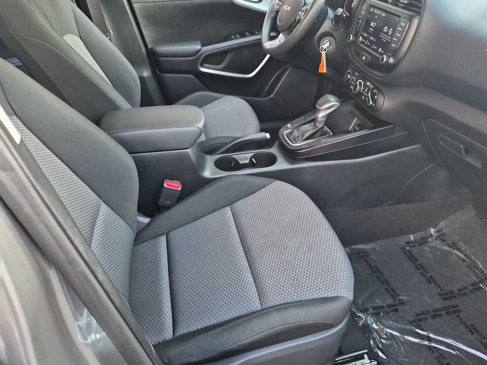Used 2024 Kia Soul LX w/ LX Technology Package FWD image 20
