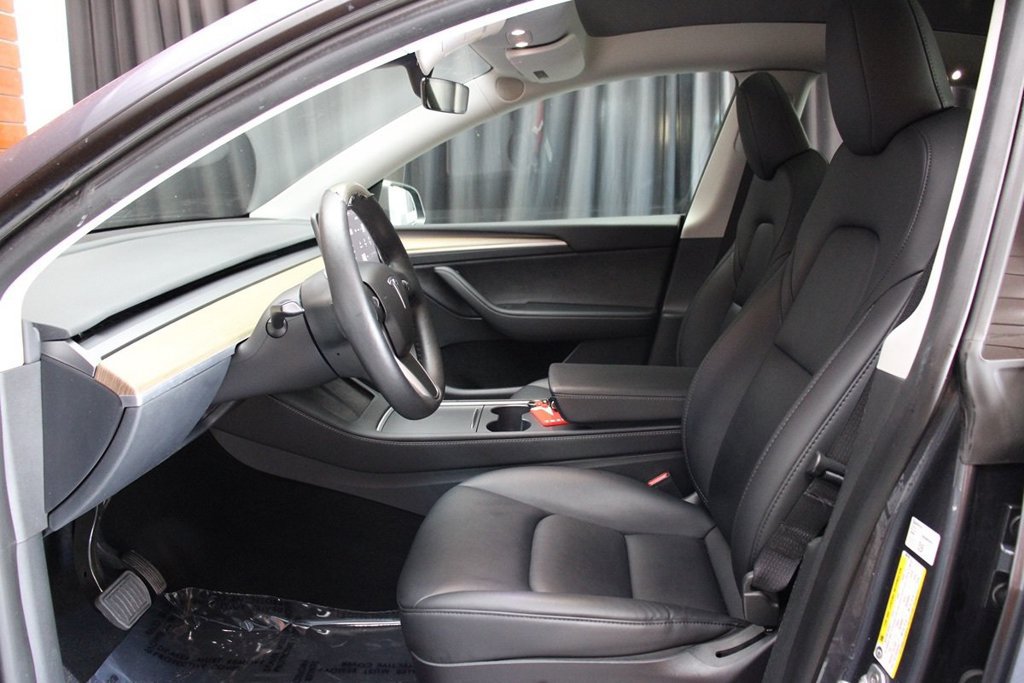 Used 2023 Tesla Model Y Long Range AWD/4WD image 36