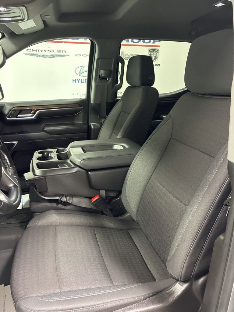 Used 2024 Chevrolet Silverado 1500 LT w/ Protection Package image 9