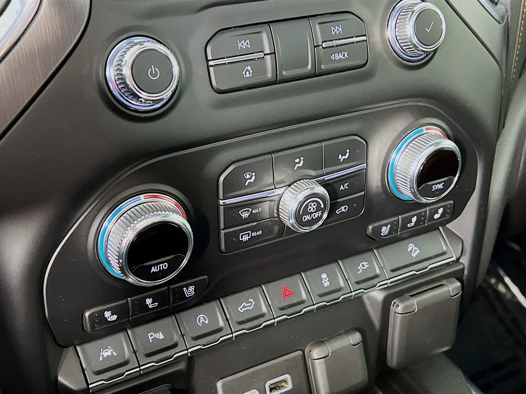 Used 2020 GMC Sierra 1500 AT4 w/ AT4 Premium Package image 15