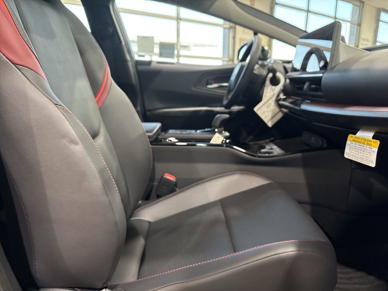 New 2026 Toyota Prius Plug-In Hybrid FWD image 25
