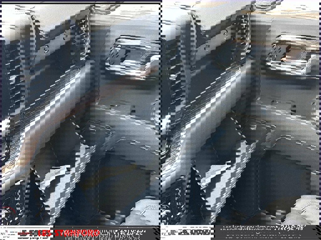 Certified 2024 GMC Sierra 1500 Elevation w/ Elevation Premium Package image 33