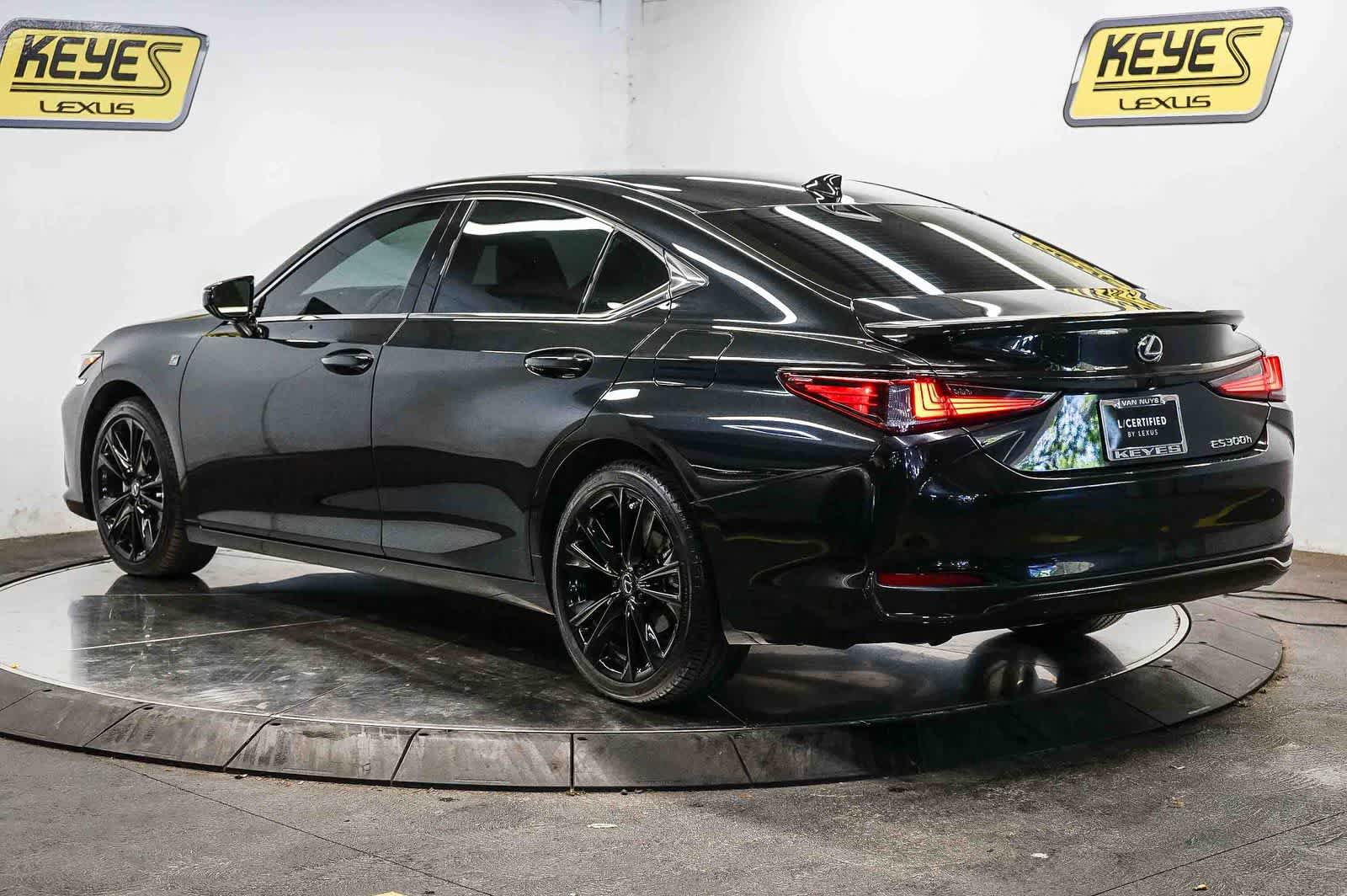 Used 2025 Lexus ES 300h F Sport w/ Accessory Package (Z1) FWD image 2