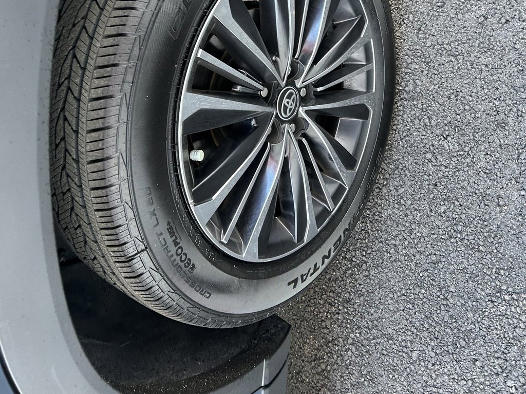 Used 2024 Toyota Grand Highlander AWD Hybrid image 27