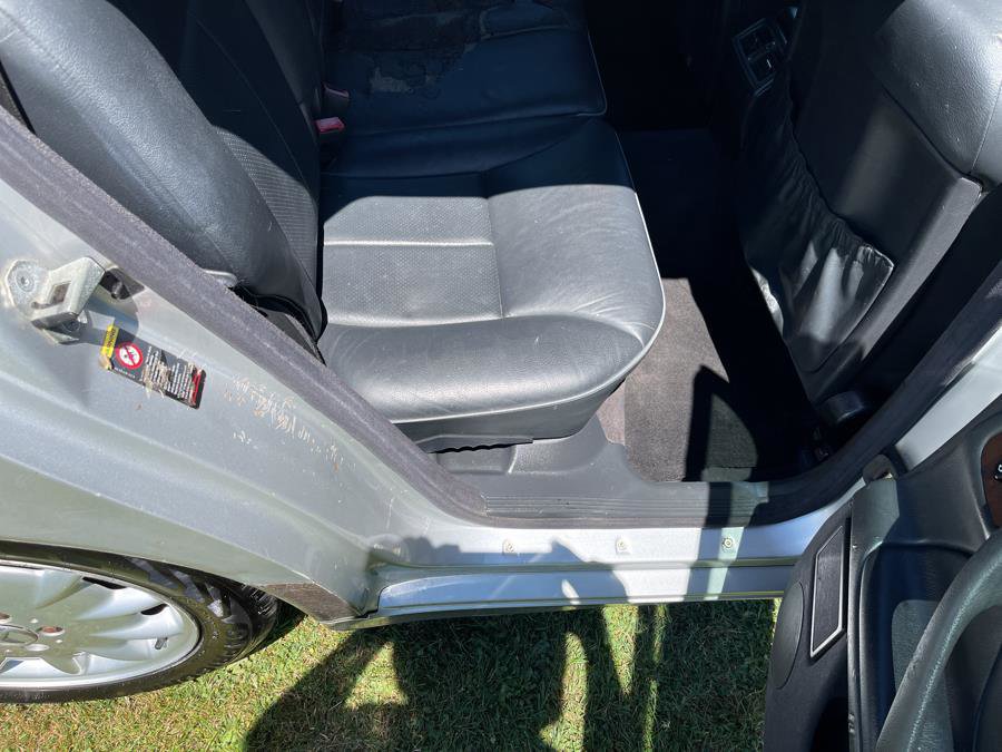 Used 2002 Mercedes-Benz E 320 4MATIC Wagon image 36