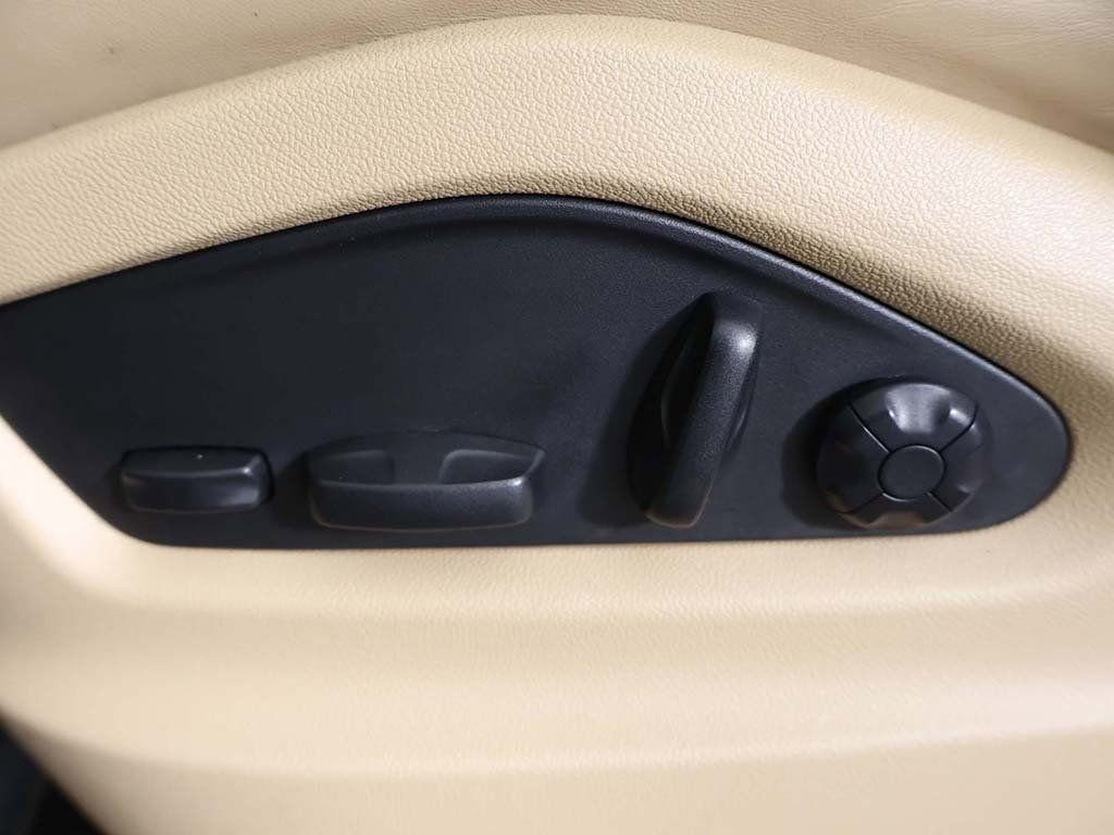 Used 2022 Porsche Cayenne GTS image 37