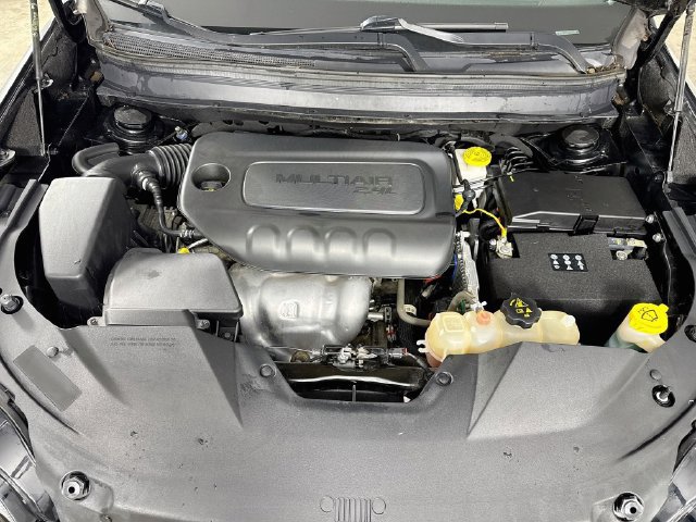 Used 2020 Jeep Cherokee Limited FWD image 34