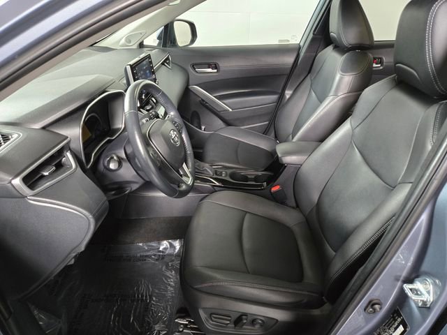 Used 2022 Toyota Corolla Cross XLE w/ Convenience Package AWD/4WD image 13