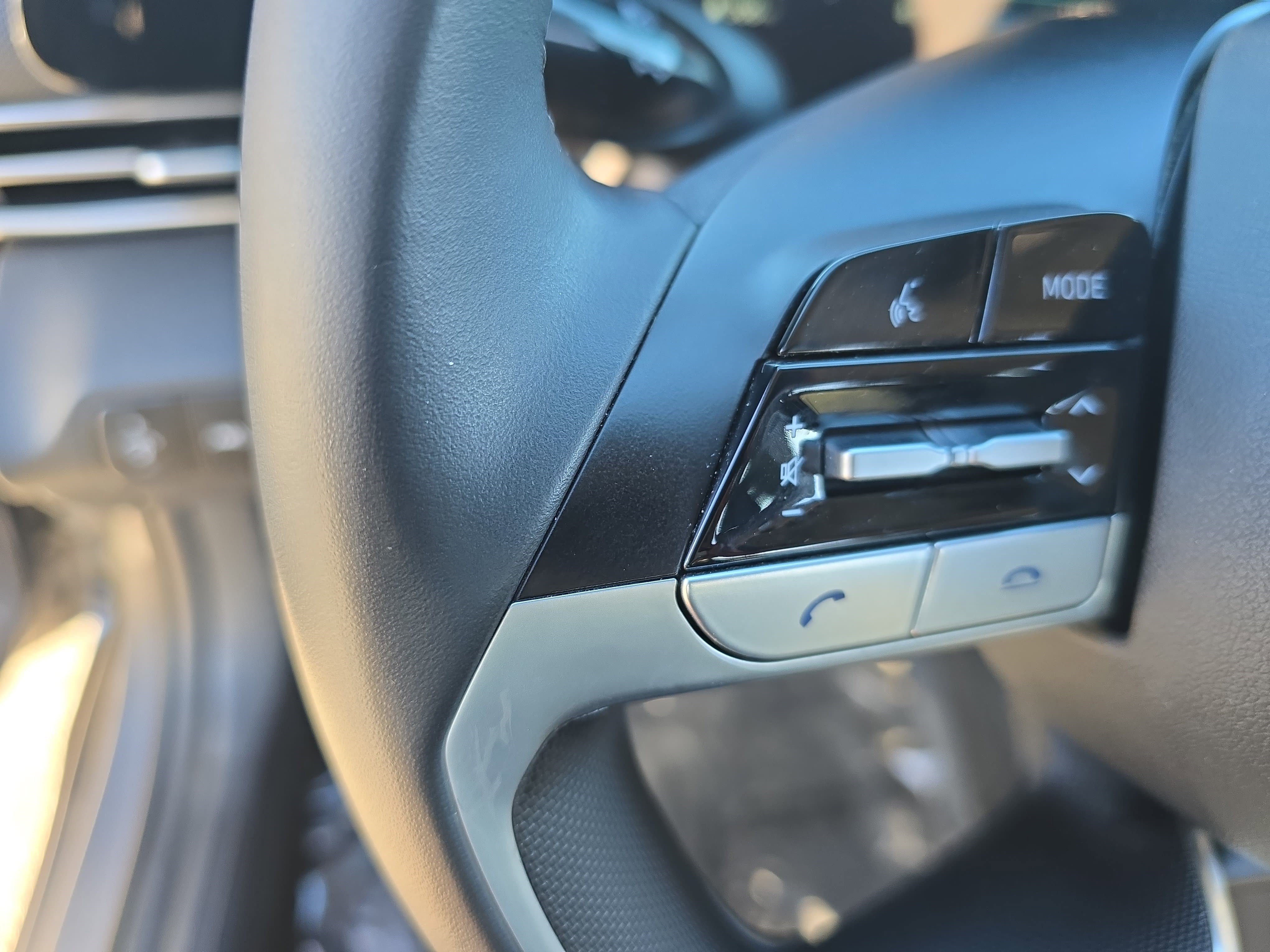 Used 2023 Hyundai Elantra SEL w/ Convenience Package image 17