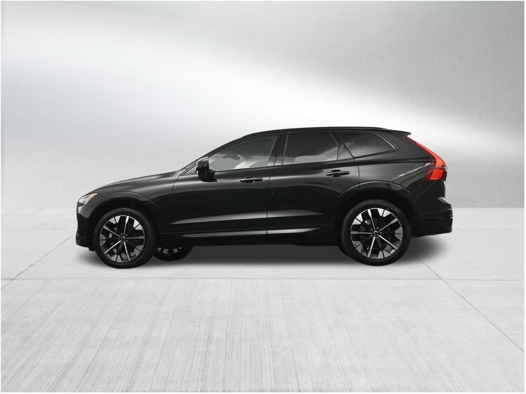New 2026 Volvo XC60 B5 Plus AWD/4WD image 23