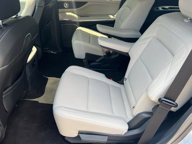 New 2026 Lincoln Navigator Reserve AWD/4WD image 24