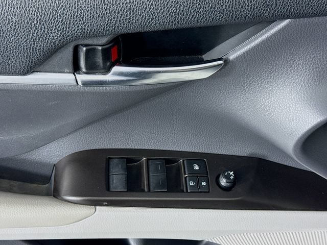 Certified 2022 Toyota Camry SE w/ Carpet Mat Package (TMS) FWD image 19