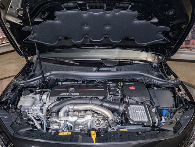 Used 2026 Mercedes-Benz GLA 35 AMG 4MATIC image 5