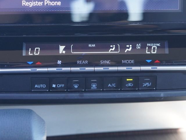 Certified 2024 Toyota Sienna LE image 26