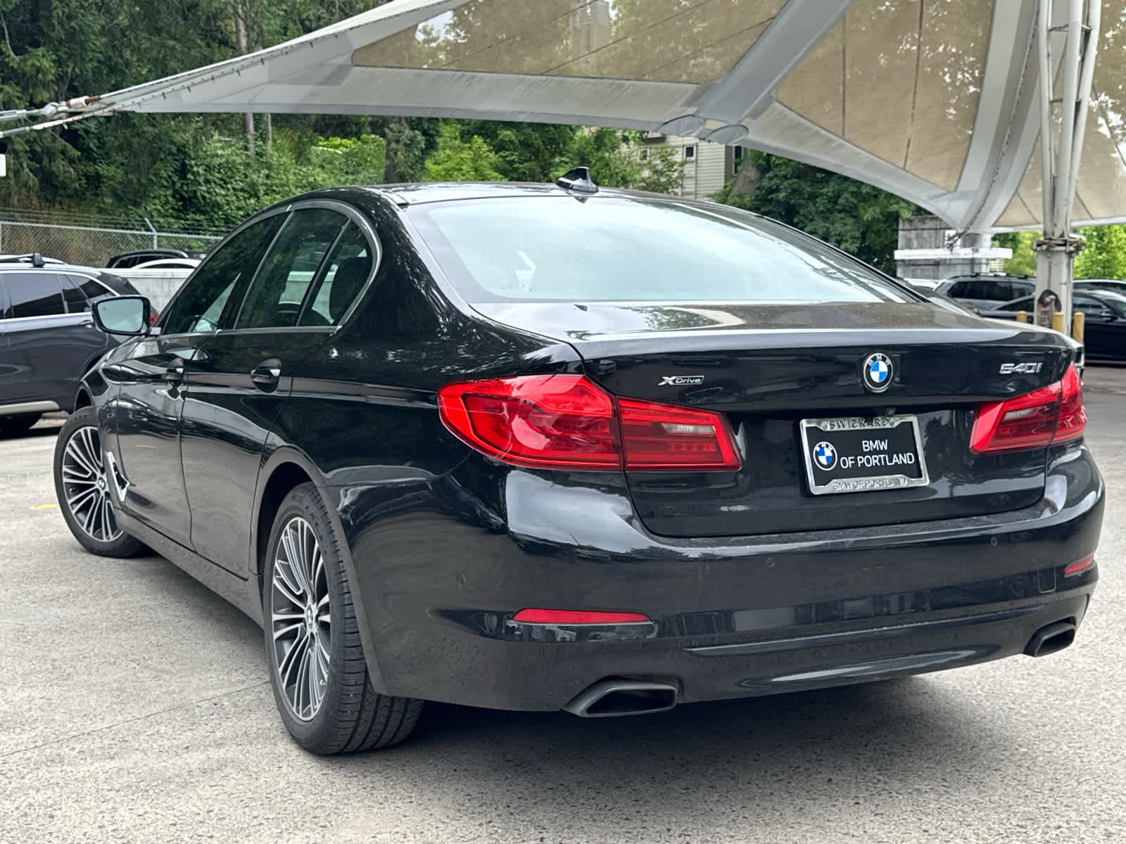 Used 2019 BMW 540i xDrive AWD/4WD image 4