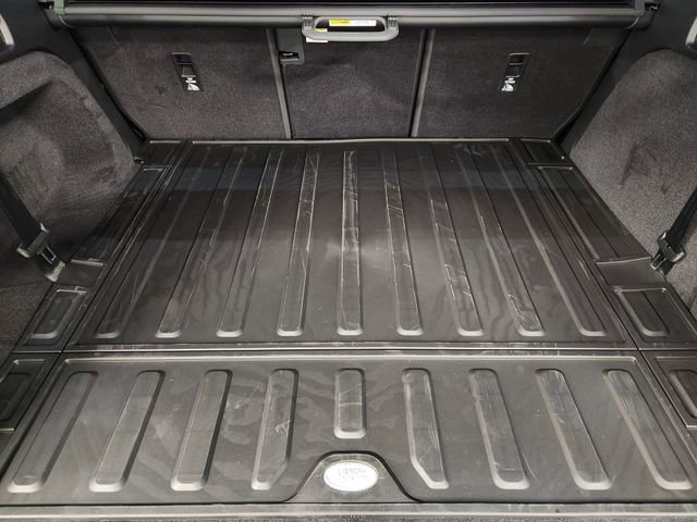 New 2026 Land Rover Discovery S AWD/4WD image 32