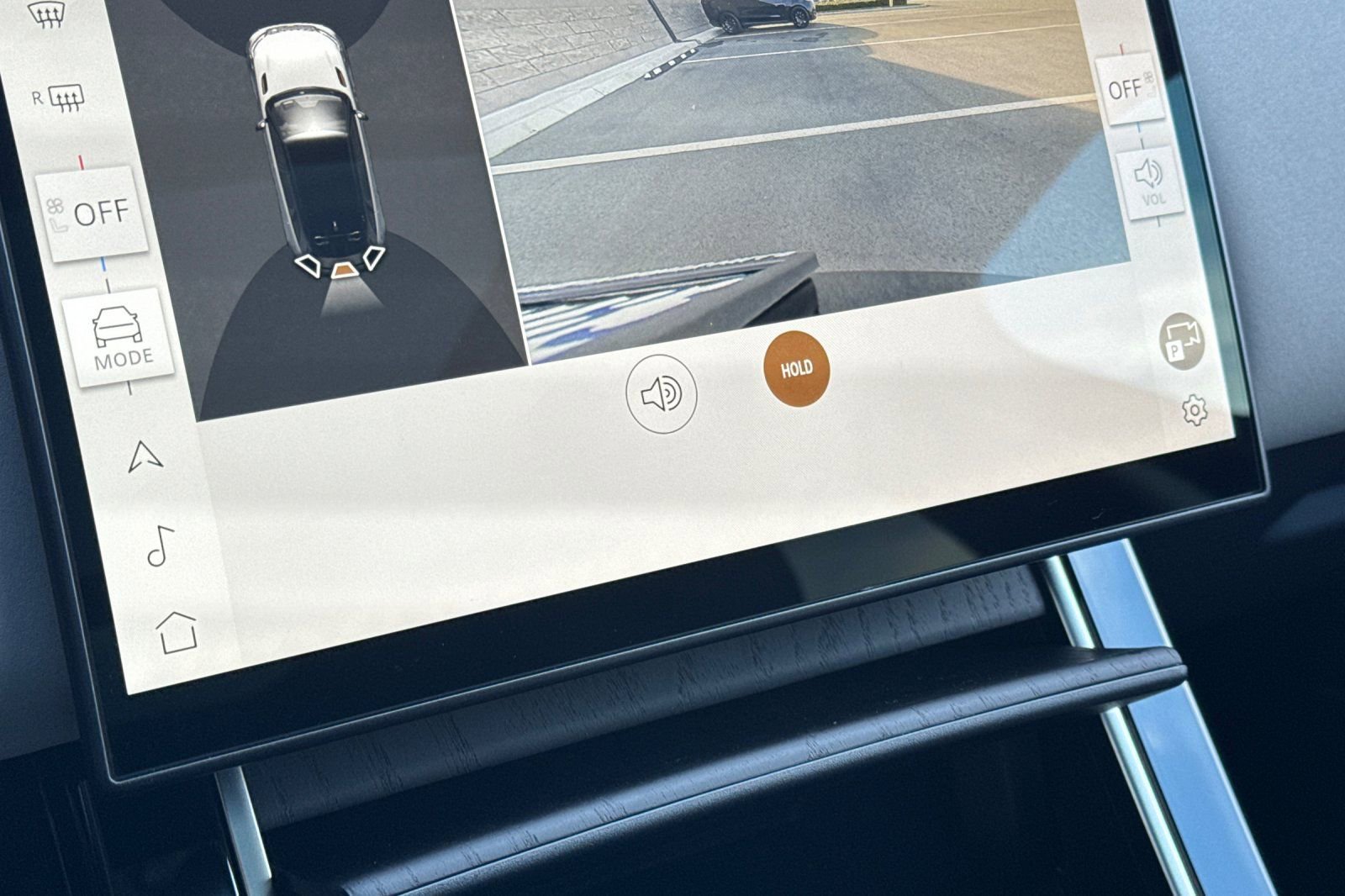 Used 2025 Land Rover Range Rover Velar Dynamic SE image 24