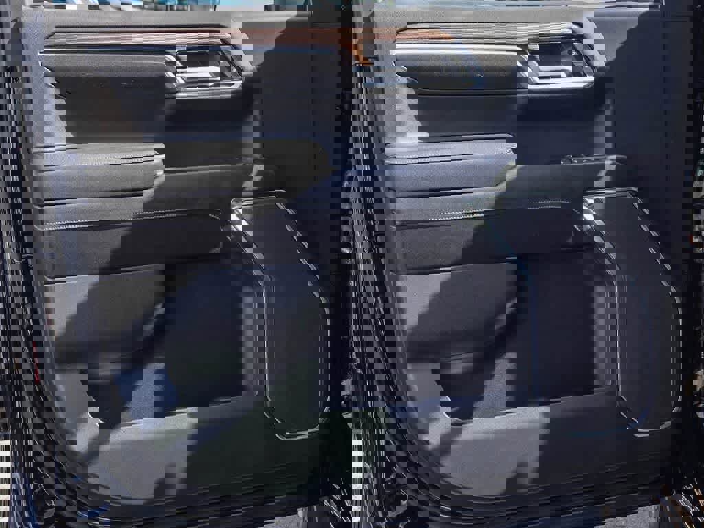 Used 2023 Chevrolet Silverado 1500 LT image 18