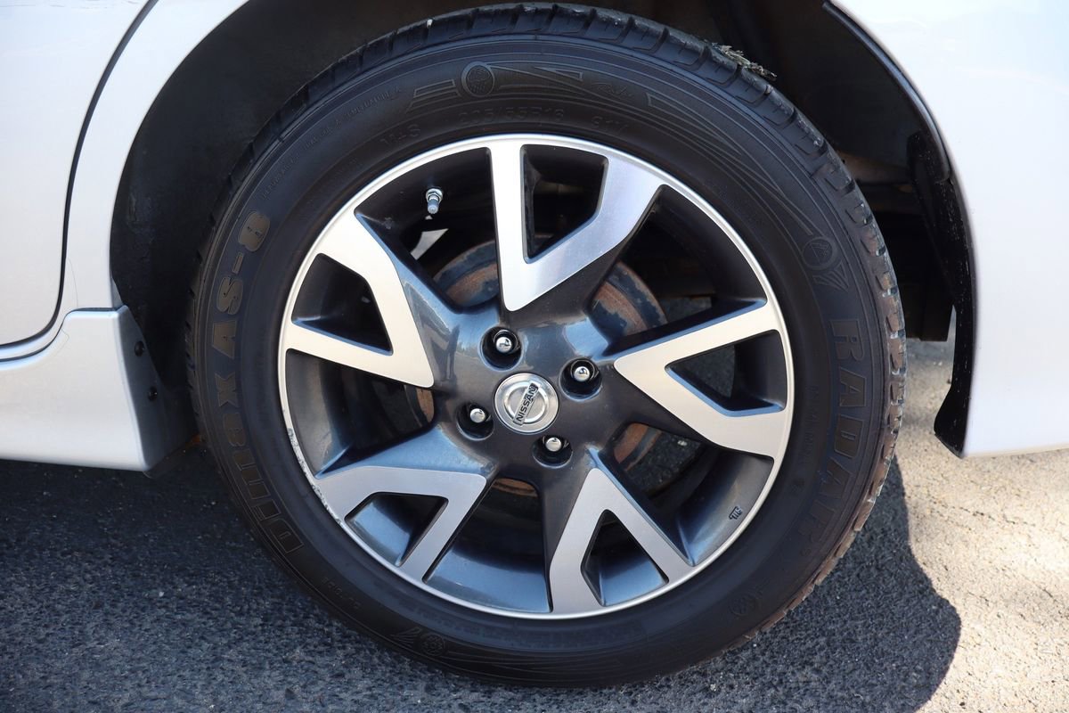 Used 2015 Nissan Versa Note SR w/ SR Convenience Package FWD image 41