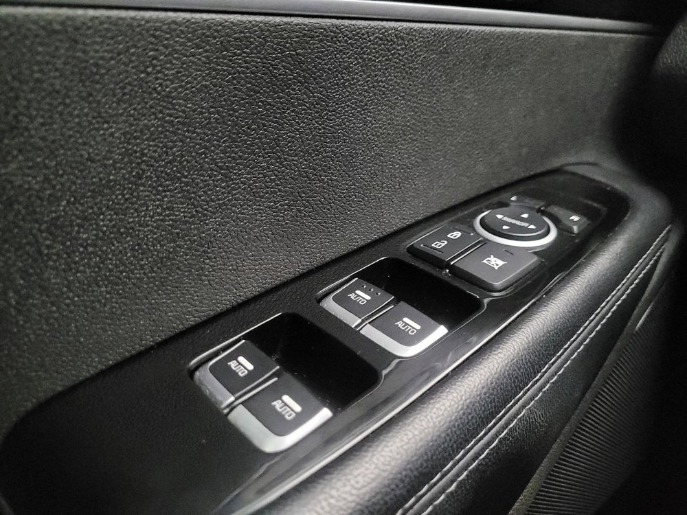 Used 2019 Kia Sorento SX image 27