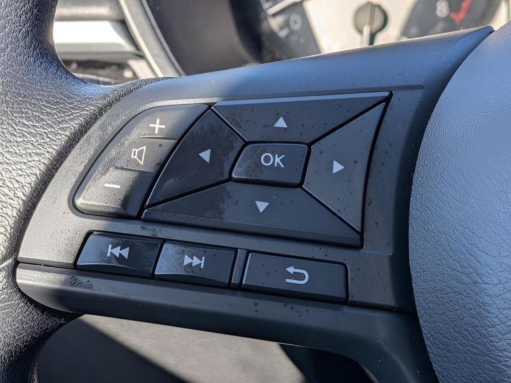 Certified 2025 Nissan Altima 2.5 S FWD image 14