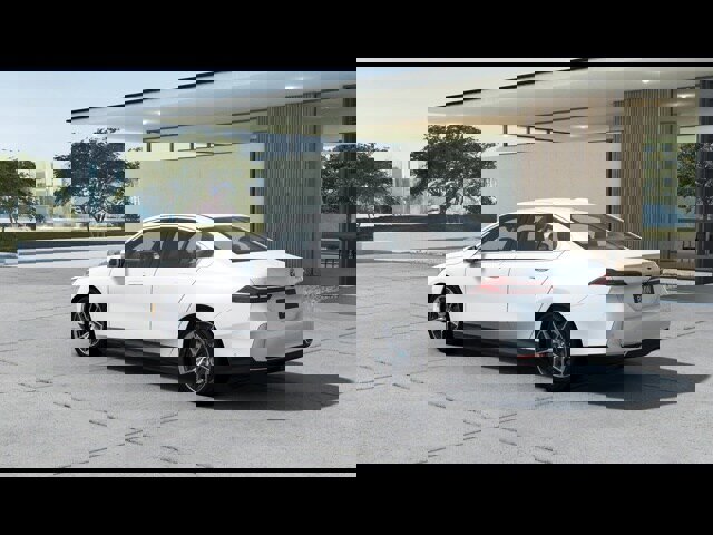 New 2025 BMW i5 xDrive40 w/ Premium Package image 2