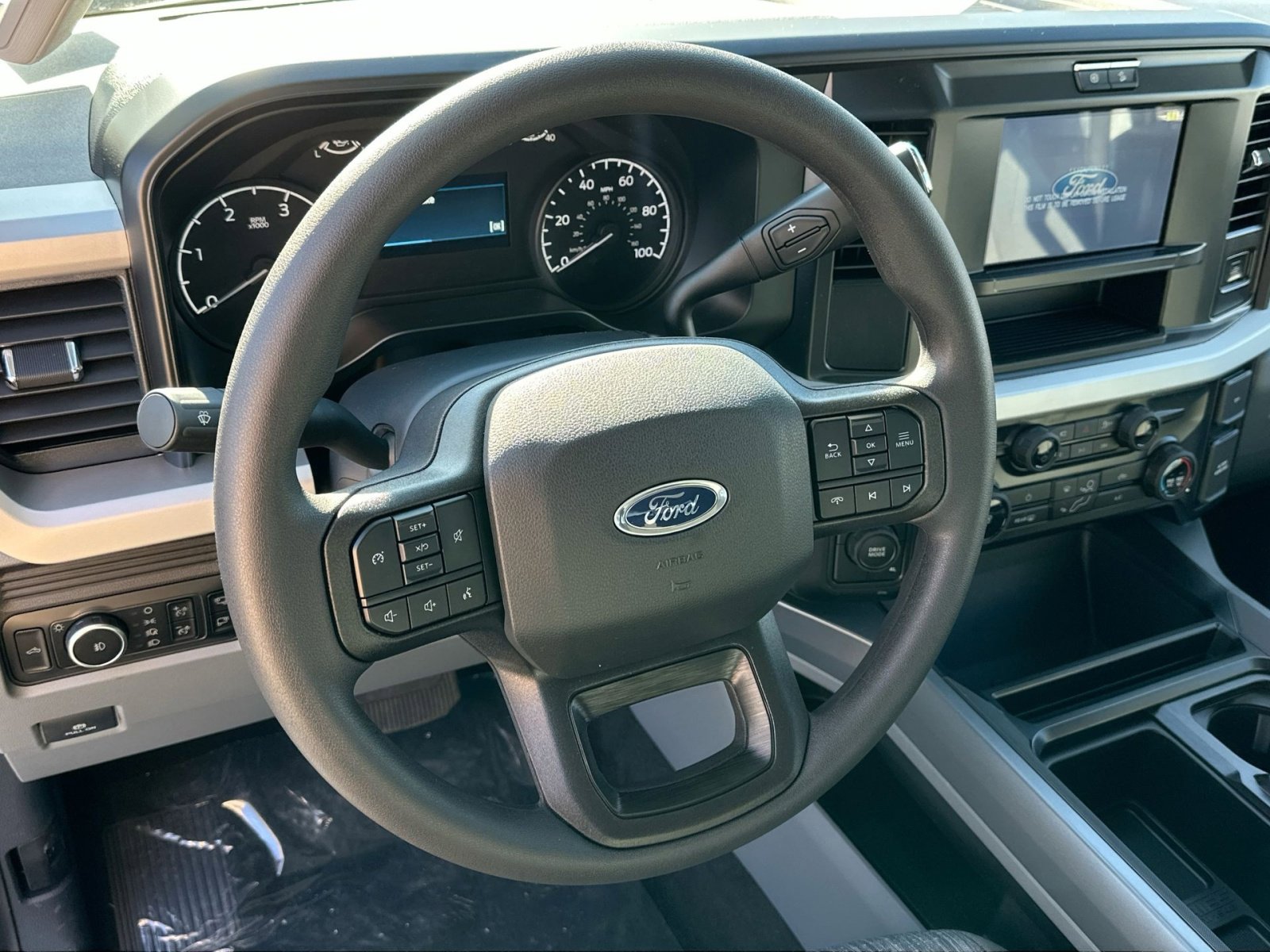 New 2026 Ford F450 XLT w/ 360-Degree Camera Package image 18