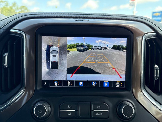 Used 2022 Chevrolet Silverado 1500 High Country w/ Technology Package image 28