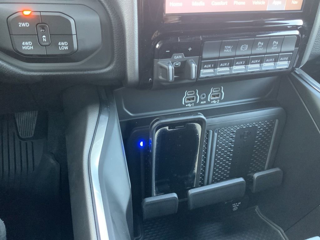 New 2026 RAM 2500 Laramie w/ Night Edition image 28