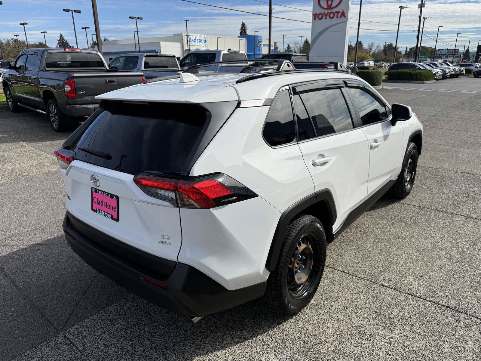 Used 2020 Toyota RAV4 LE w/ All Weather Liner Package AWD/4WD image 6