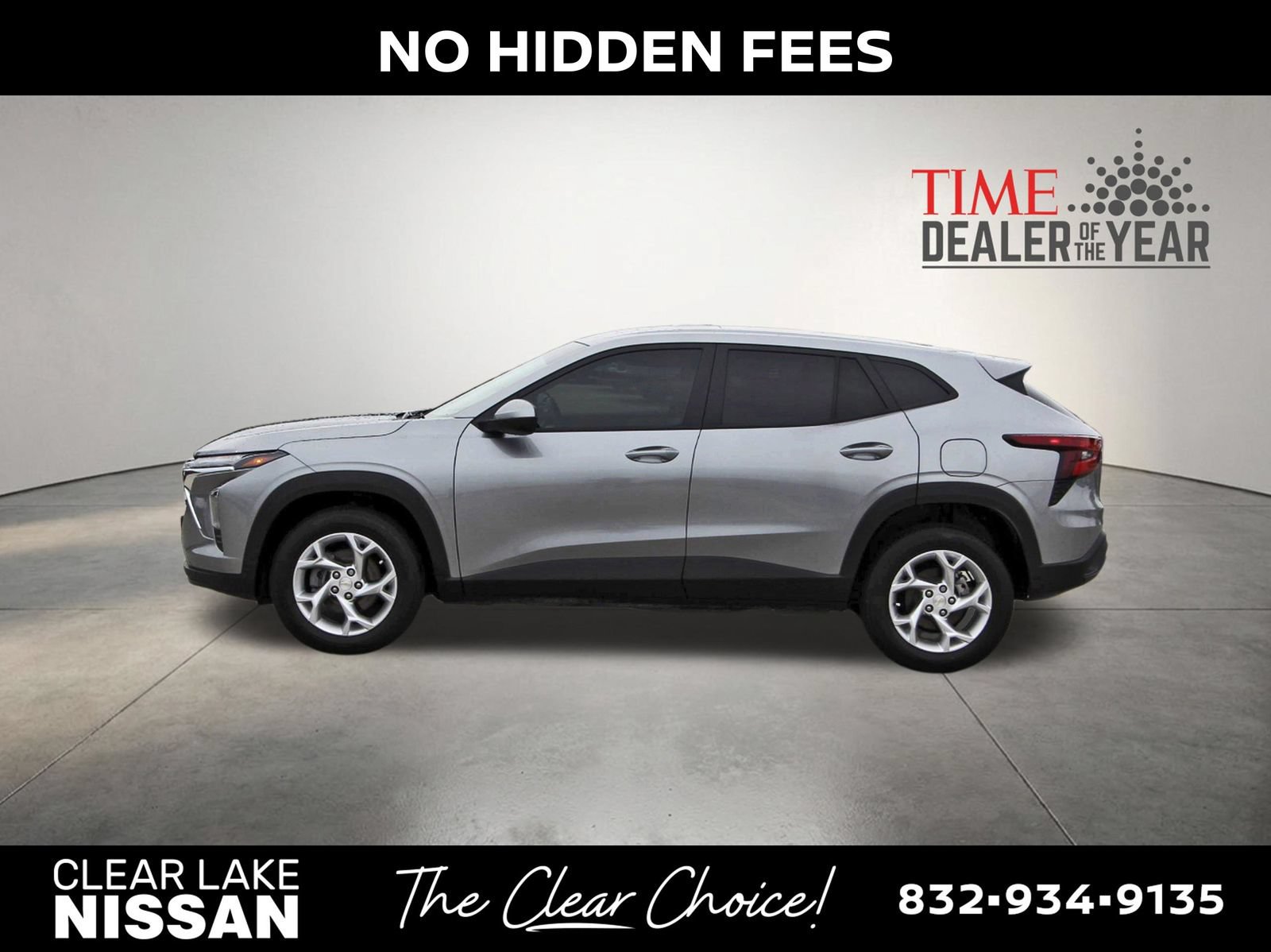 Used 2024 Chevrolet Trax LS w/ LS Convenience Package FWD image 4
