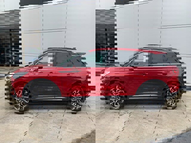 New 2026 Lincoln Corsair Reserve image 2