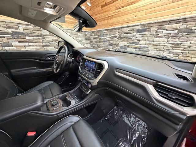 Used 2023 GMC Acadia Denali w/ Denali Ultimate Package AWD/4WD image 15