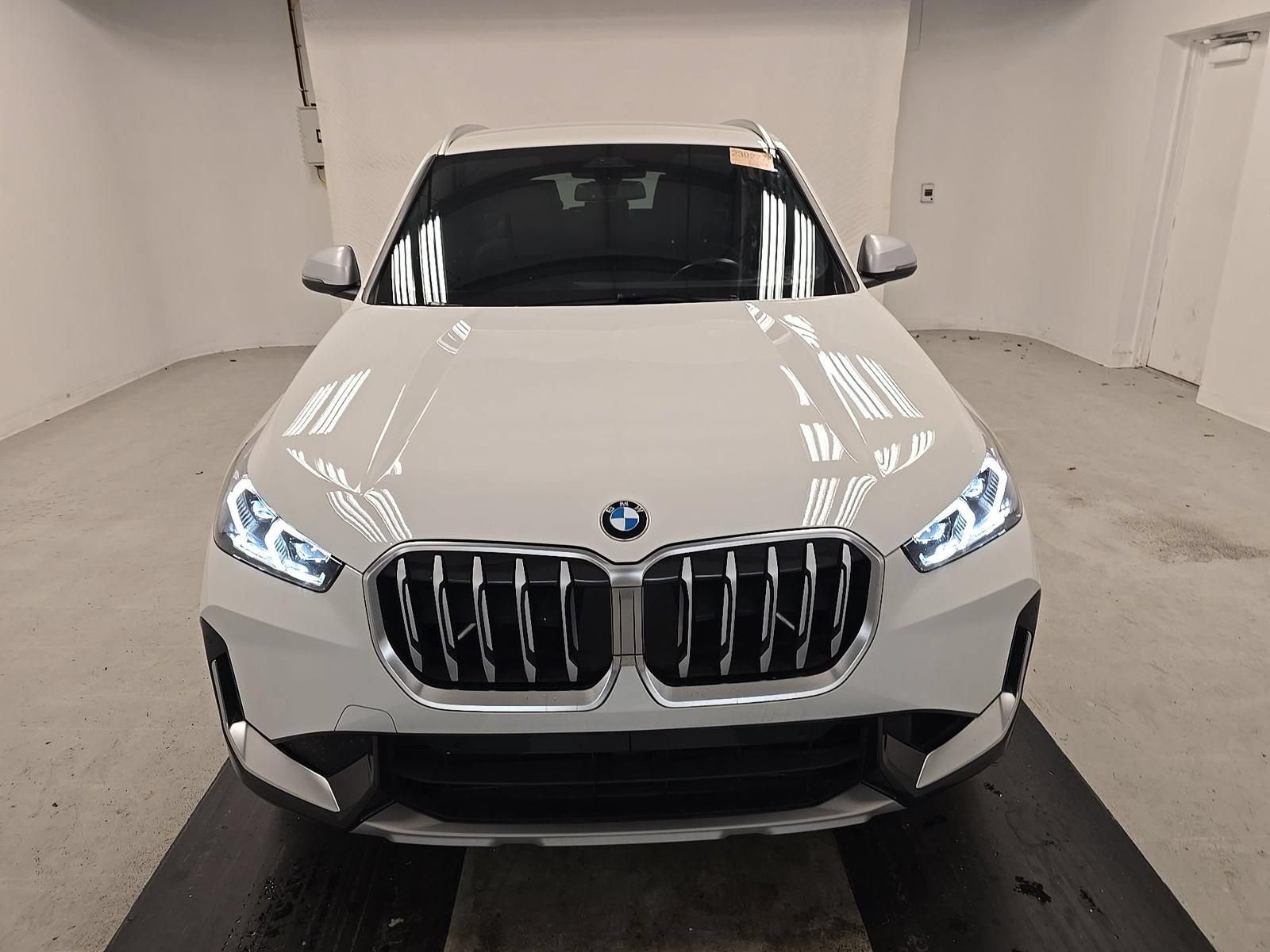 Used 2023 BMW X1 xDrive28i w/ Convenience Package AWD/4WD image 2