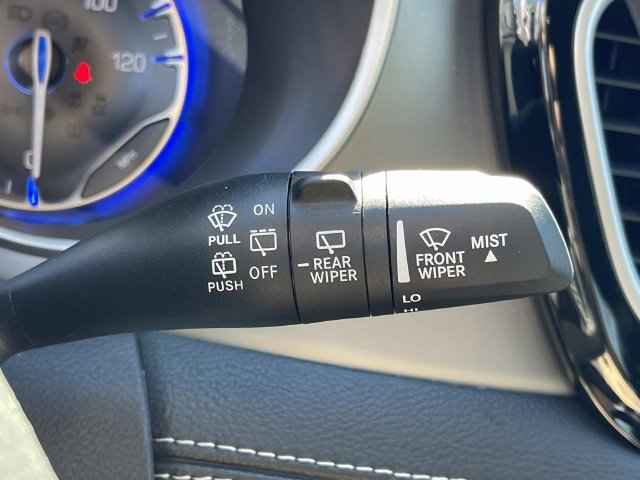 New 2027 Chrysler Pacifica Limited FWD image 36