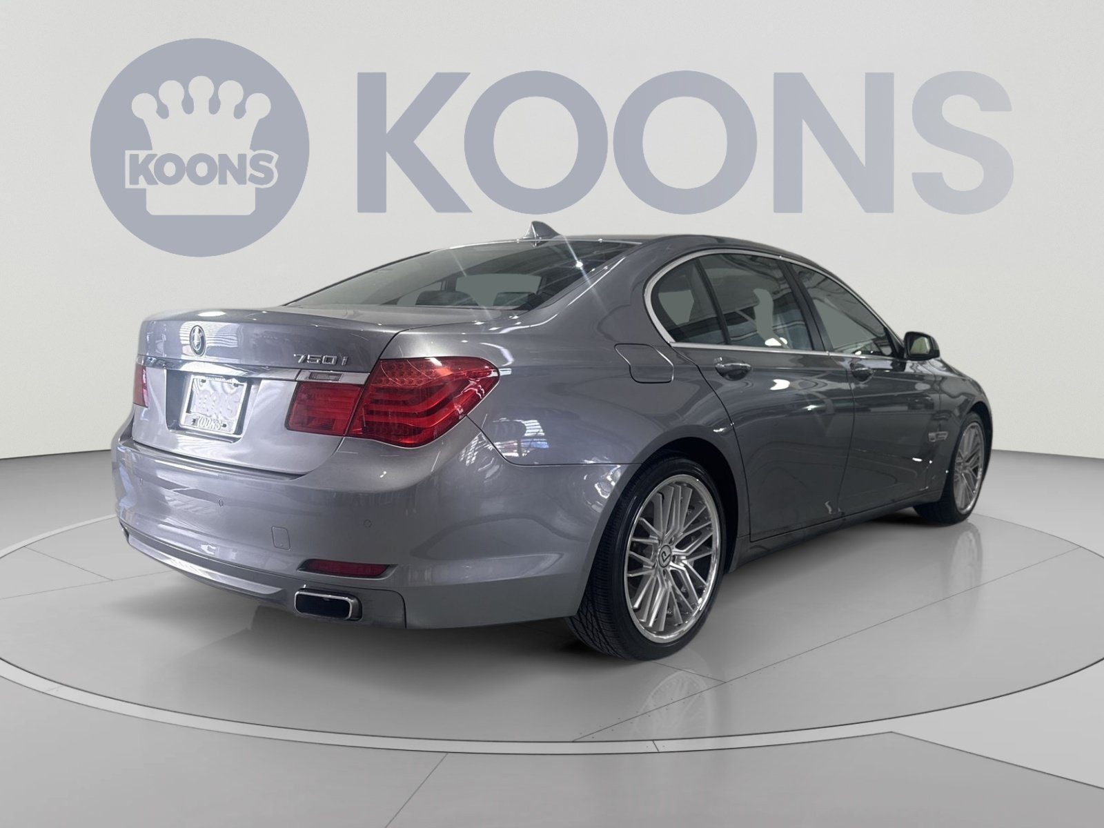 Used 2012 BMW 750i RWD image 11
