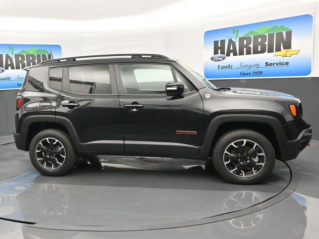 Used 2023 Jeep Renegade Trailhawk AWD/4WD image 7