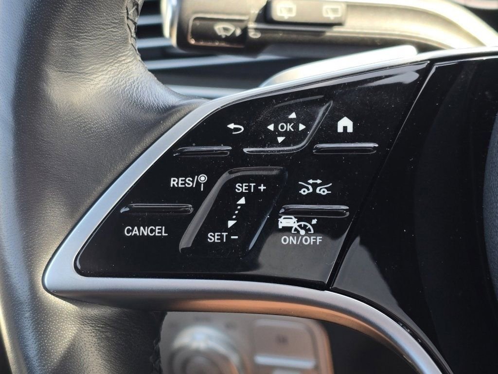 Used 2025 Mercedes-Benz GLS 450 4MATIC image 30