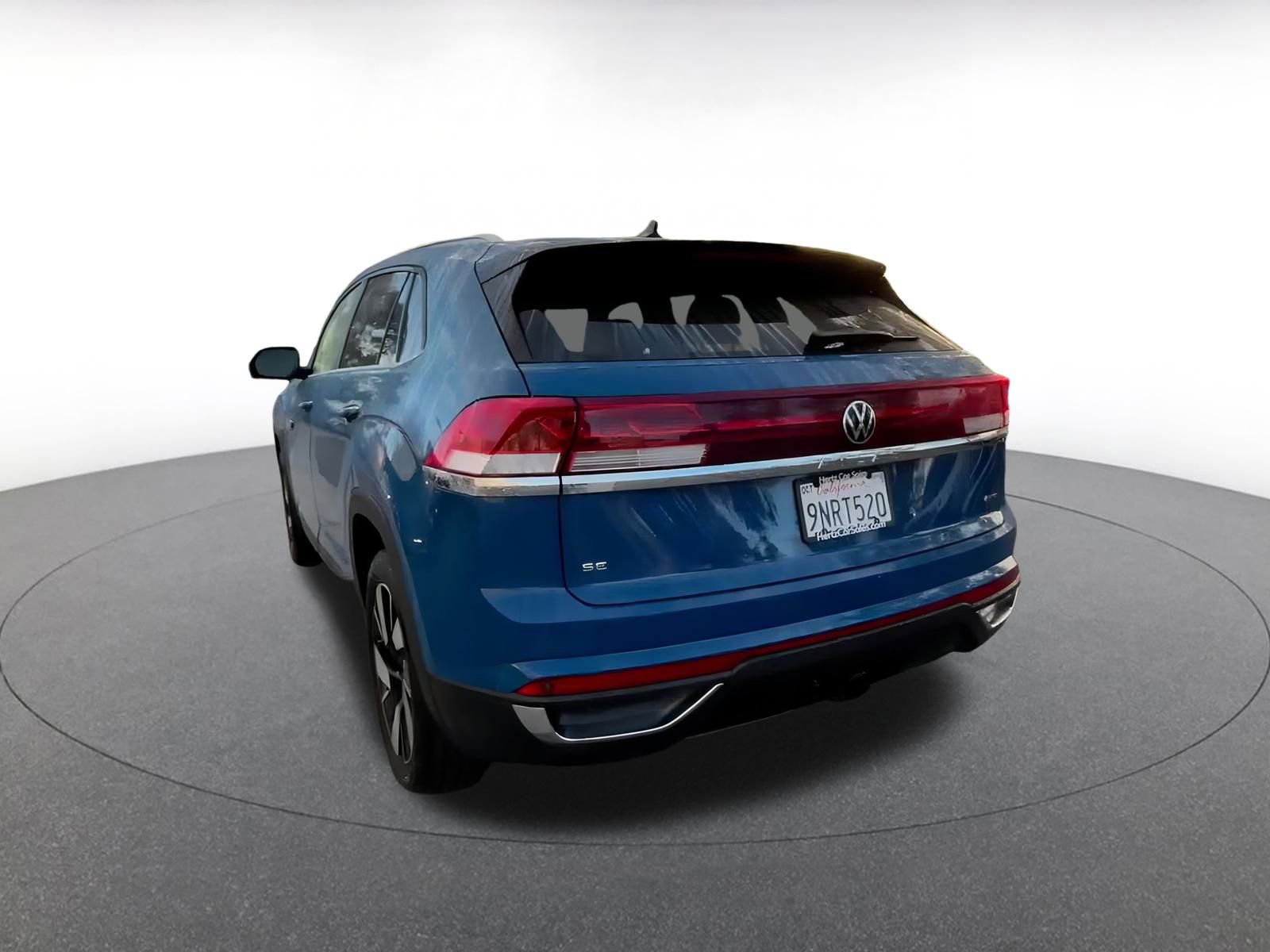 Used 2025 Volkswagen Atlas Cross Sport SE image 11