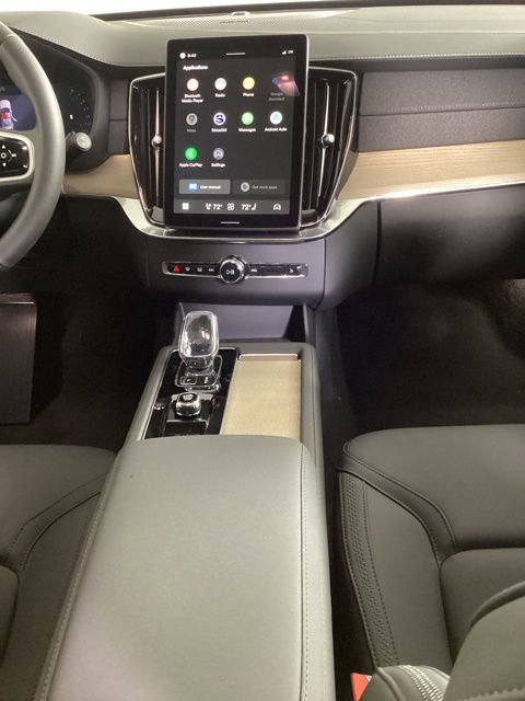 New 2026 Volvo XC90 B6 Plus w/ Protection Package Premier image 22