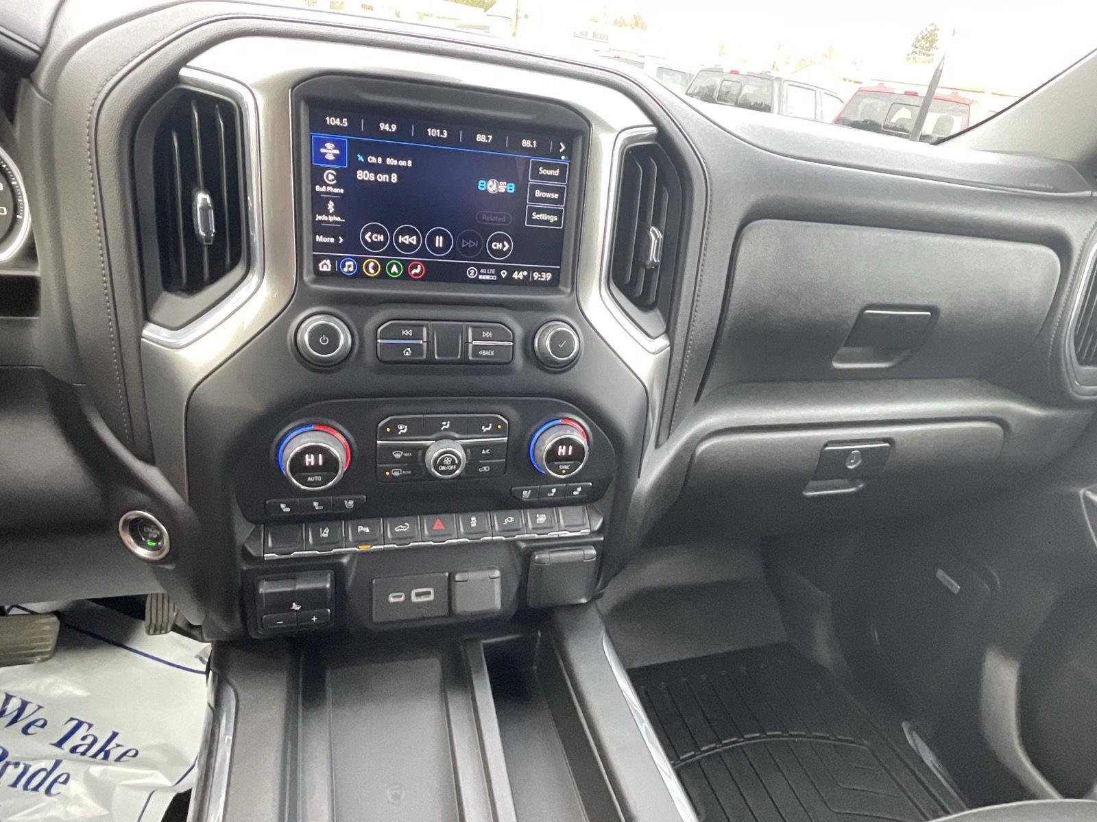 Used 2022 Chevrolet Silverado 2500 LTZ w/ LTZ Premium Package image 28