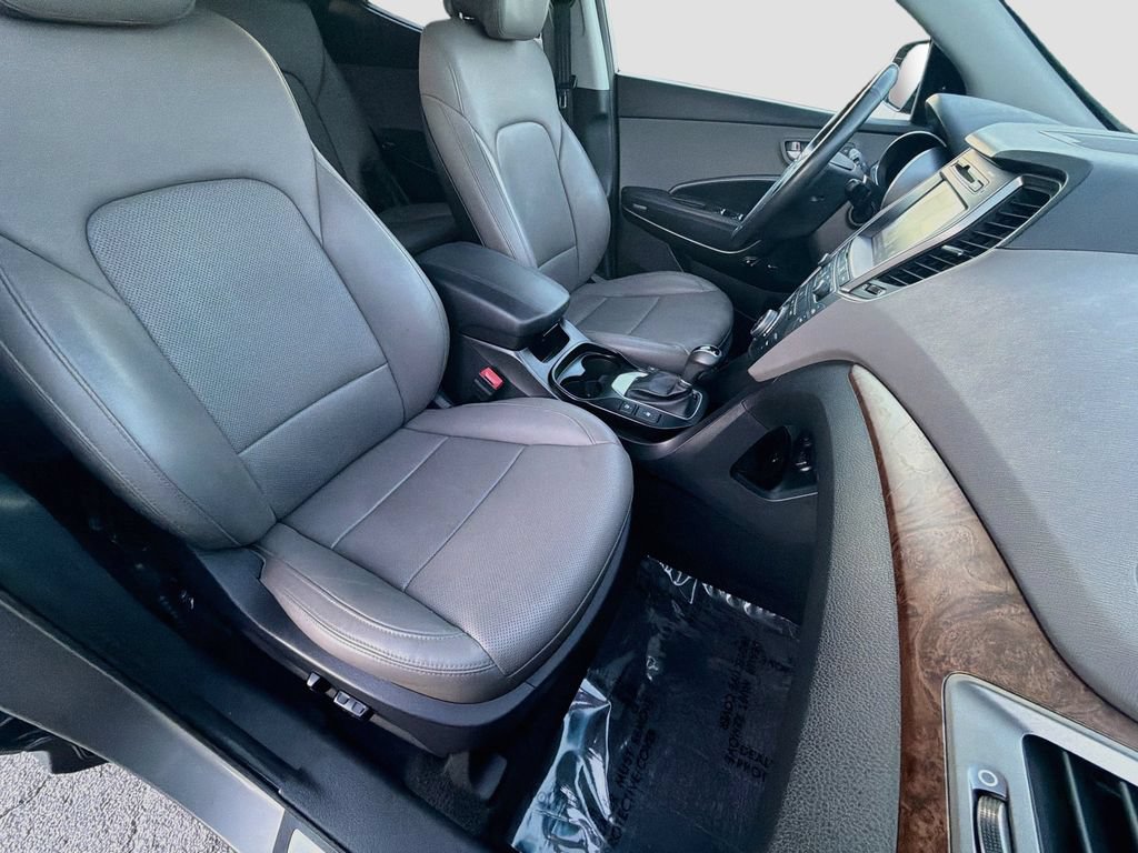 Used 2018 Hyundai Santa Fe Sport w/ 2.4L Tech Package 04 FWD image 15