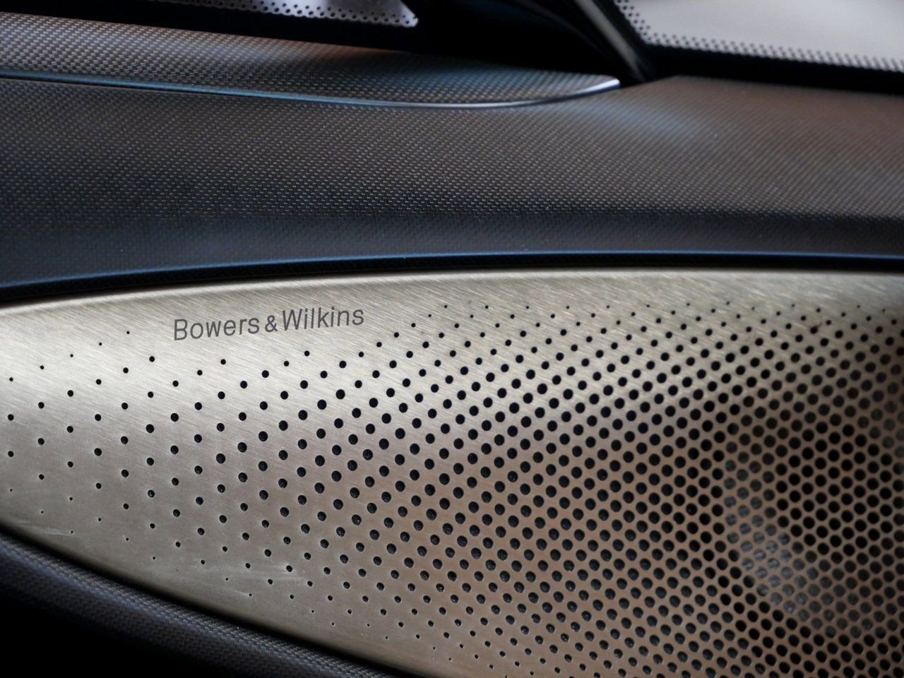 Used 2020 McLaren Speedtail RWD image 34