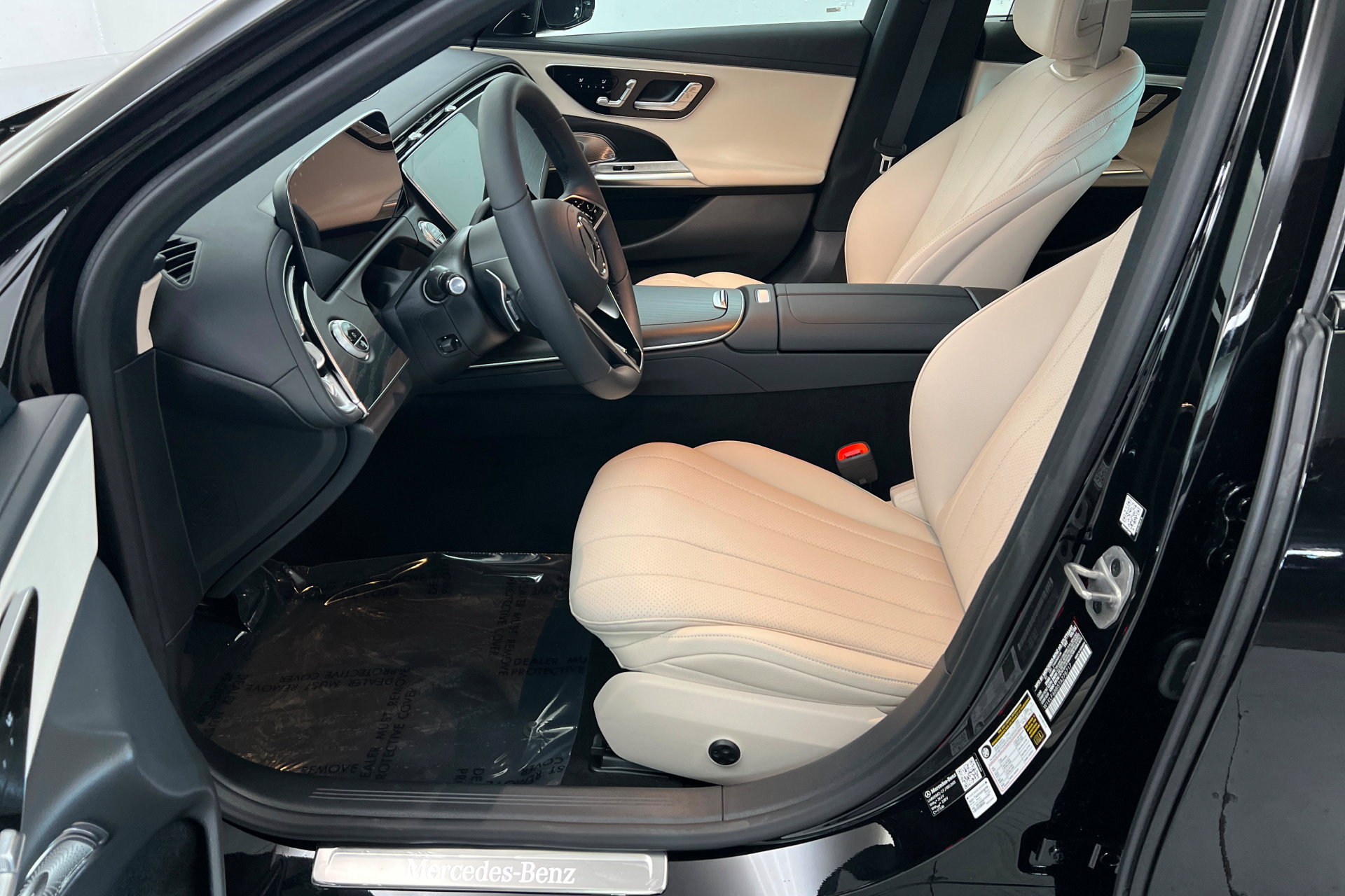 New 2026 Mercedes-Benz E 450 4MATIC Sedan image 17
